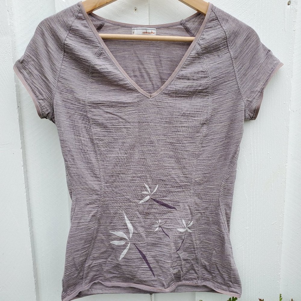 Icebreaker 100% merino wool t-shirt Size S